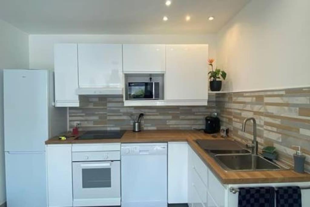 Gite A Louer 70 M2 La Chapelle-sur-Loire Екстериор снимка